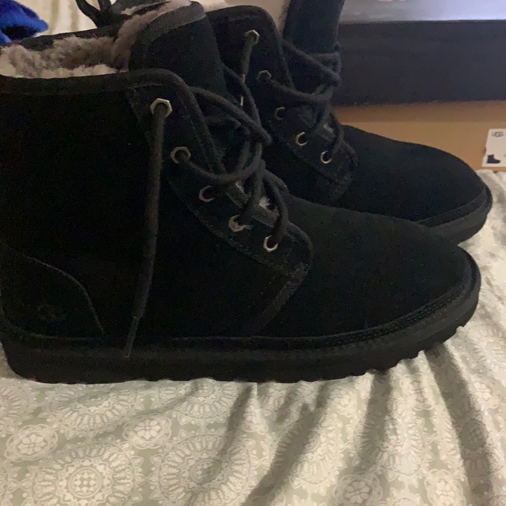 Black size 9 Ugg’s